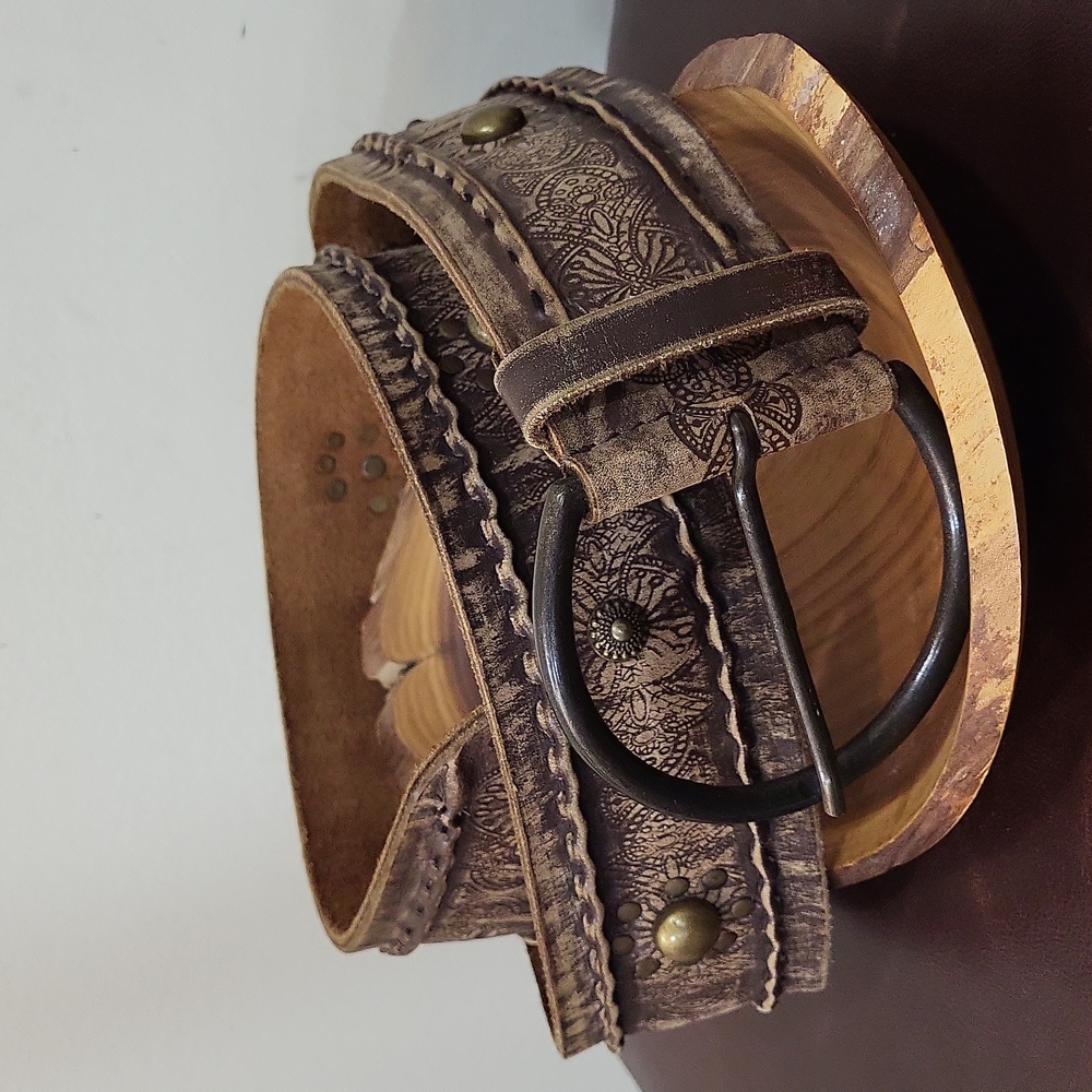 Fossil Brown Leather Tooled Studded Women's Belt